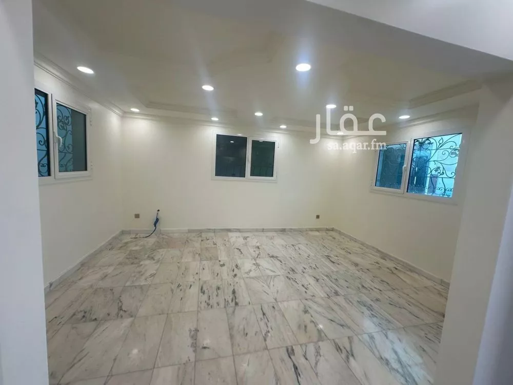 5 bedroom villa in Hittin, Riyadh 15