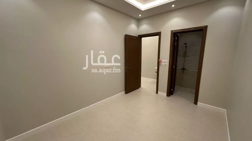فيلا 7 غرف في النرجس 11