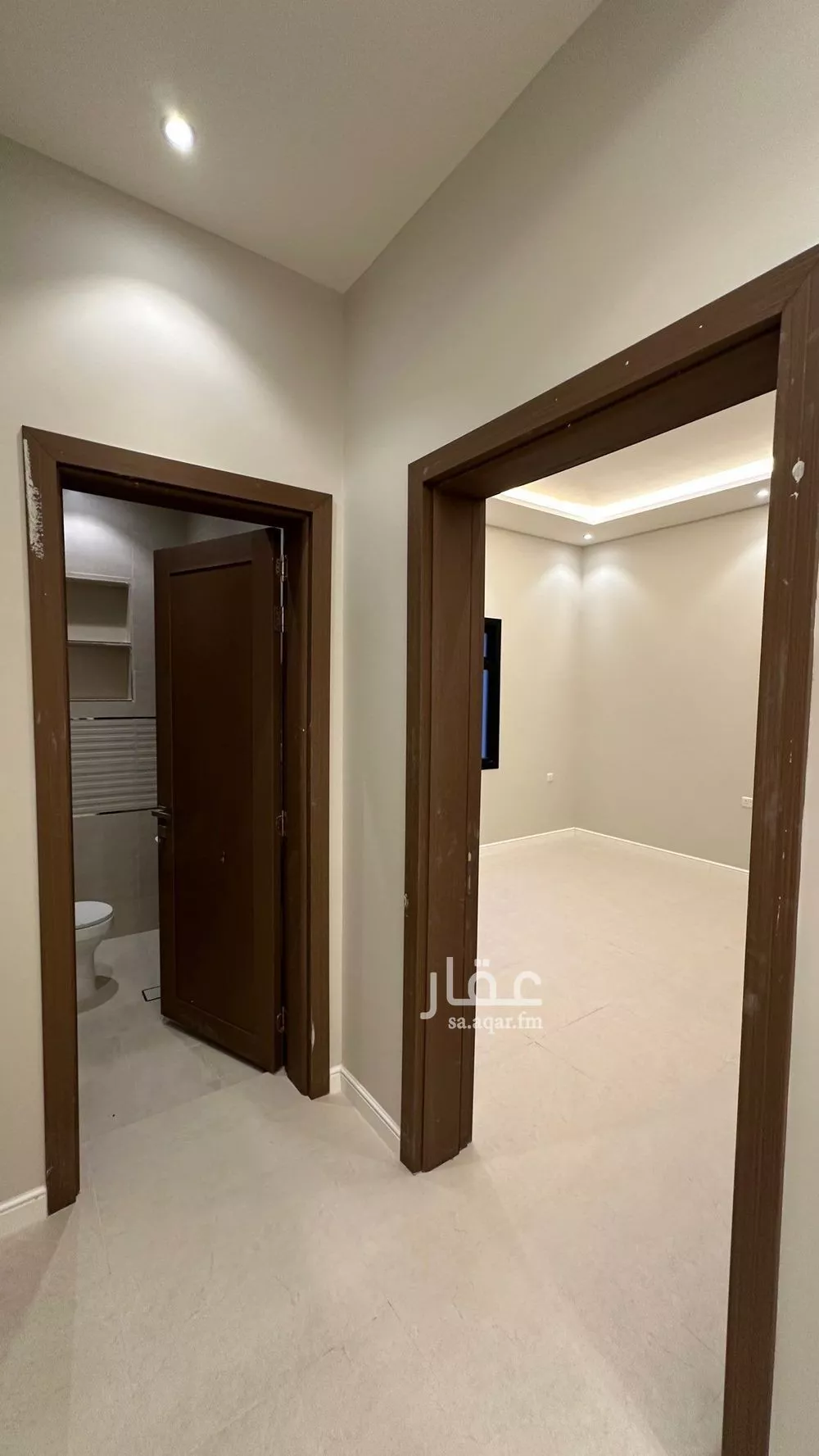 فيلا 7 غرف في النرجس 18