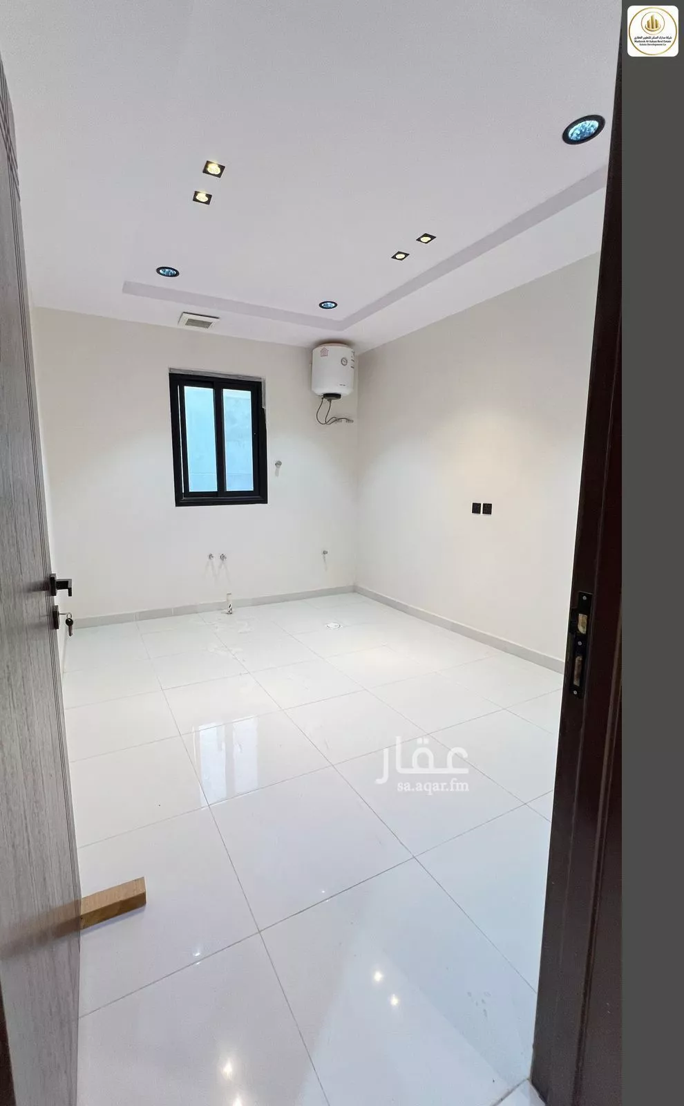 شقة 5 غرف في الرمال 16