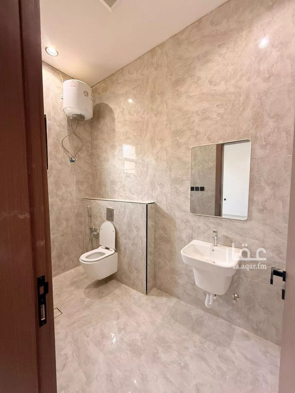 4 bedroom apartment in Okaz, Riyadh 7