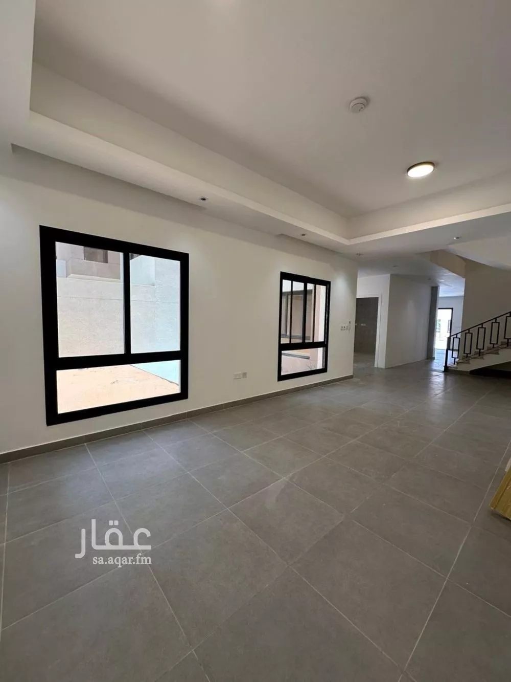 فيلا 5 غرف في النرجس 2