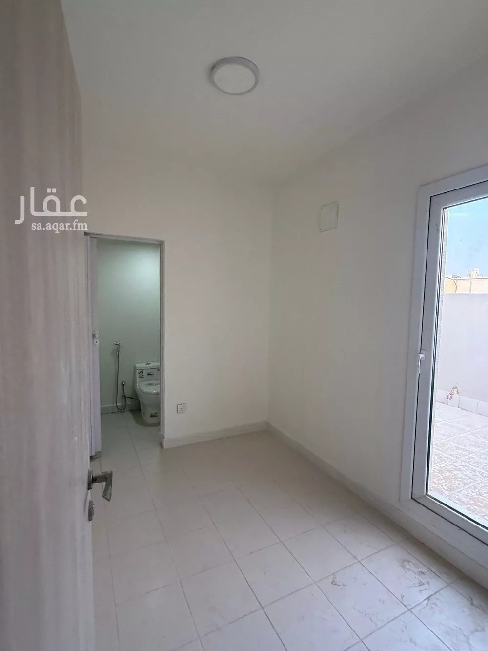 فيلا 5 غرف في العارض 12