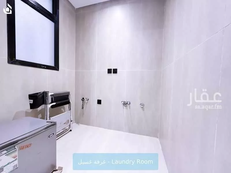 فيلا 4 غرف في العارض 17