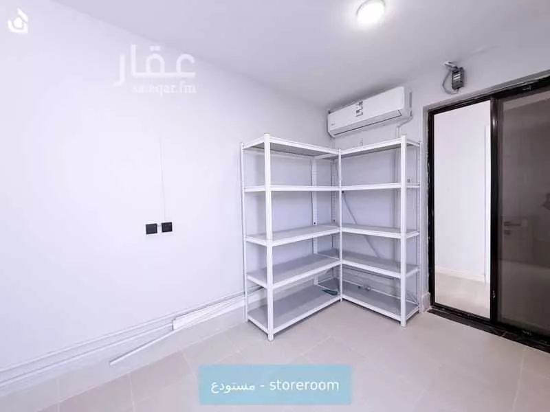 فيلا 4 غرف في العارض 19