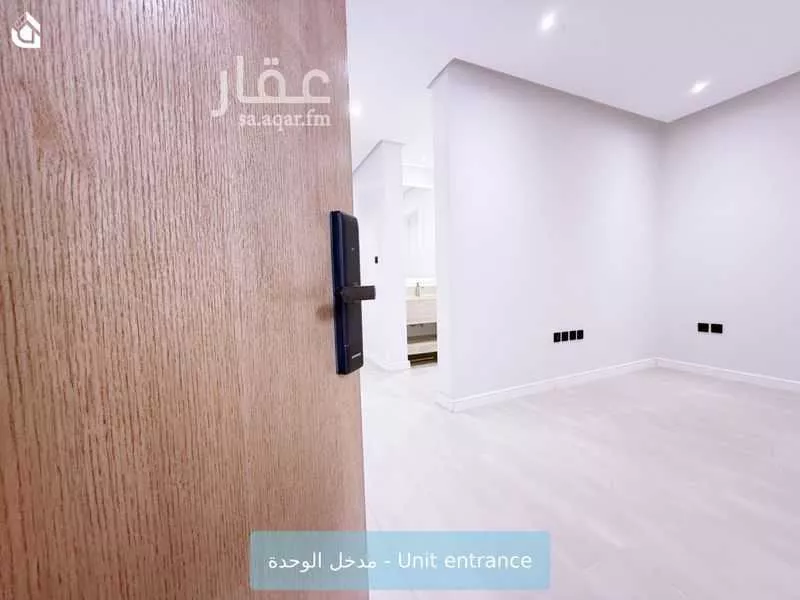 فيلا 4 غرف في العارض 4