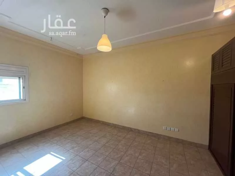 4 bedroom villa in Al Wadi 12