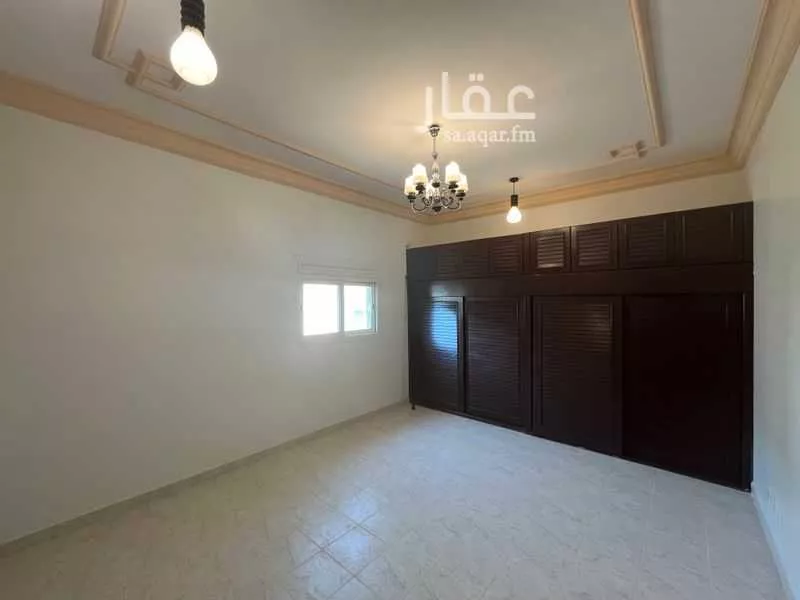 4 bedroom villa in Al Wadi 13