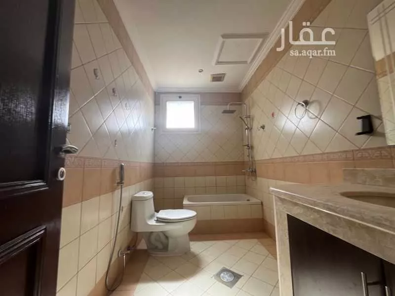 4 bedroom villa in Al Wadi 17