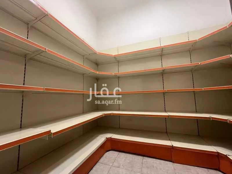 4 bedroom villa in Al Wadi 22