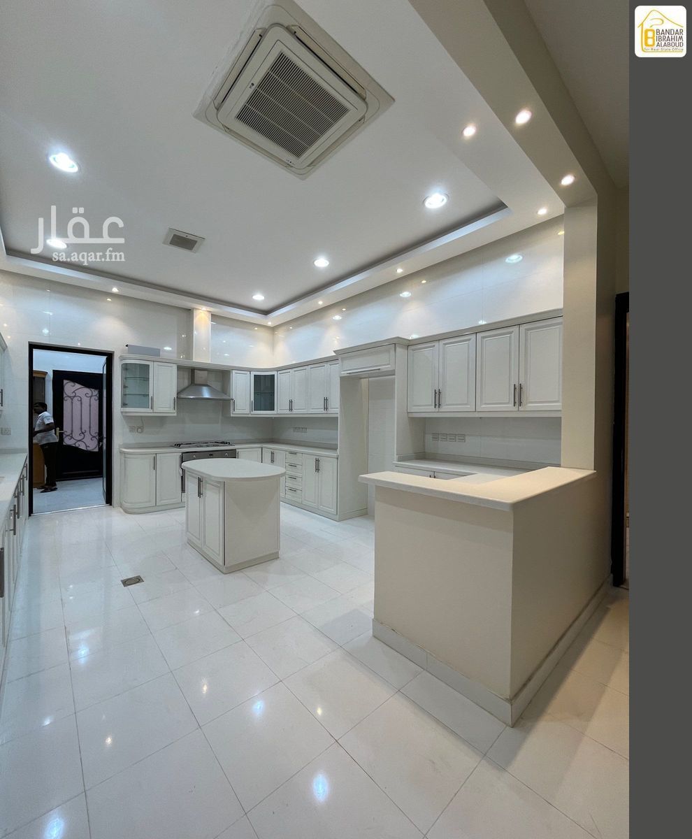 4 bedroom villa in Al Yasmin, Riyadh 14