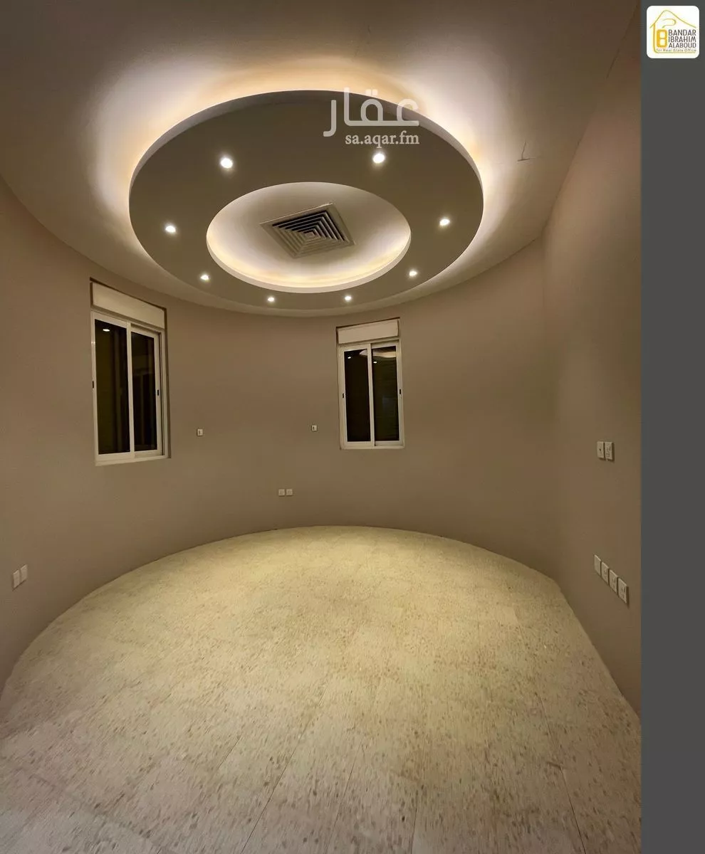 8 bedroom villa in Al Yasmin 21