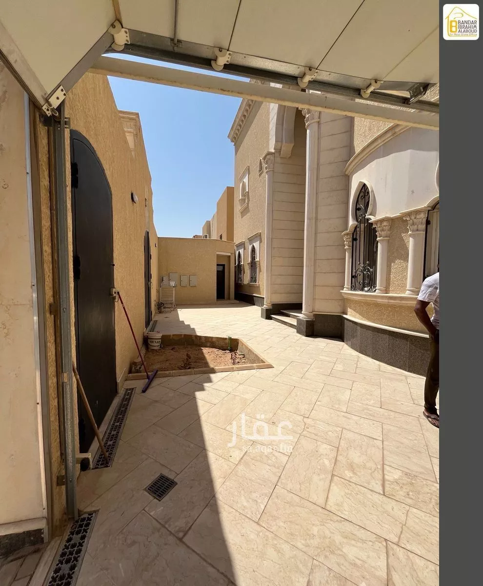 8 bedroom villa in Al Yasmin 5