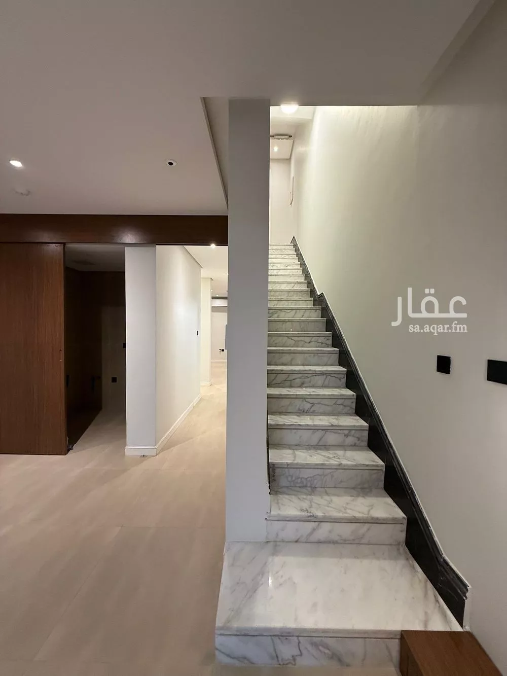 فيلا 3 غرف في العارض 15