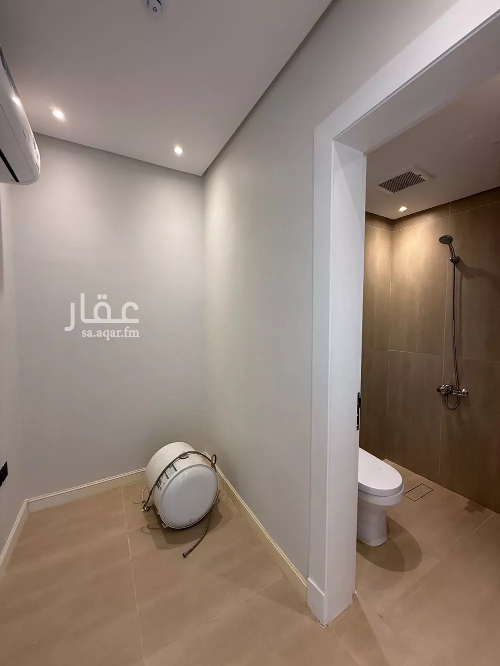 فيلا 3 غرف في العارض 27