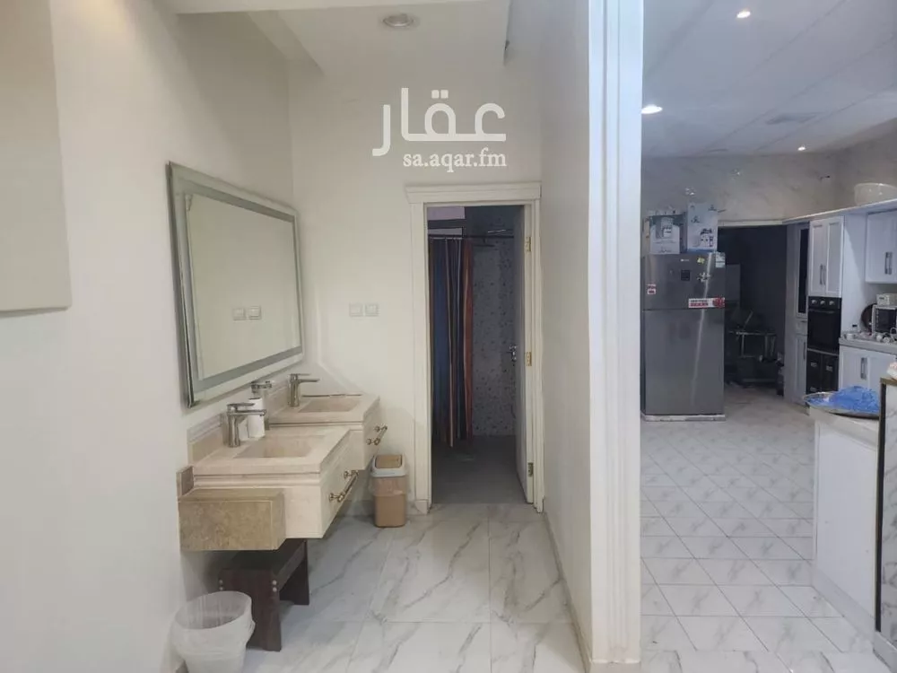 فيلا 5 غرف في عكاظ 14