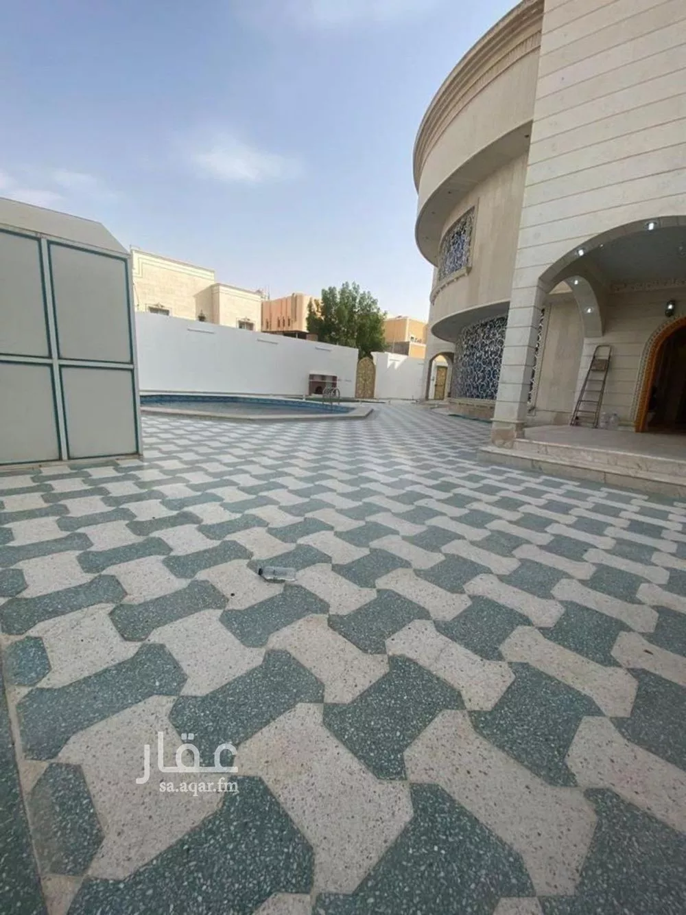 5 bedroom villa in Dhahrat Al Badiah 2