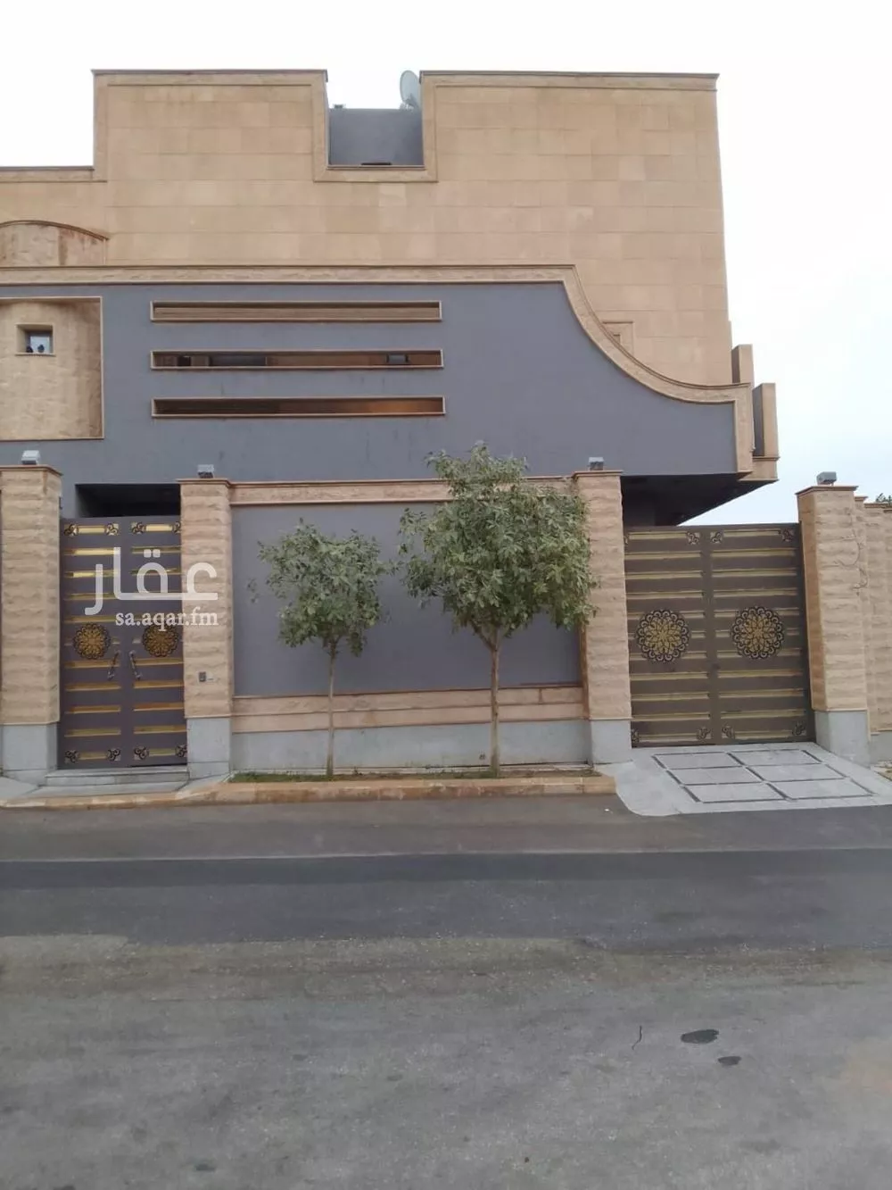 فيلا 4 غرف في النخيل 3