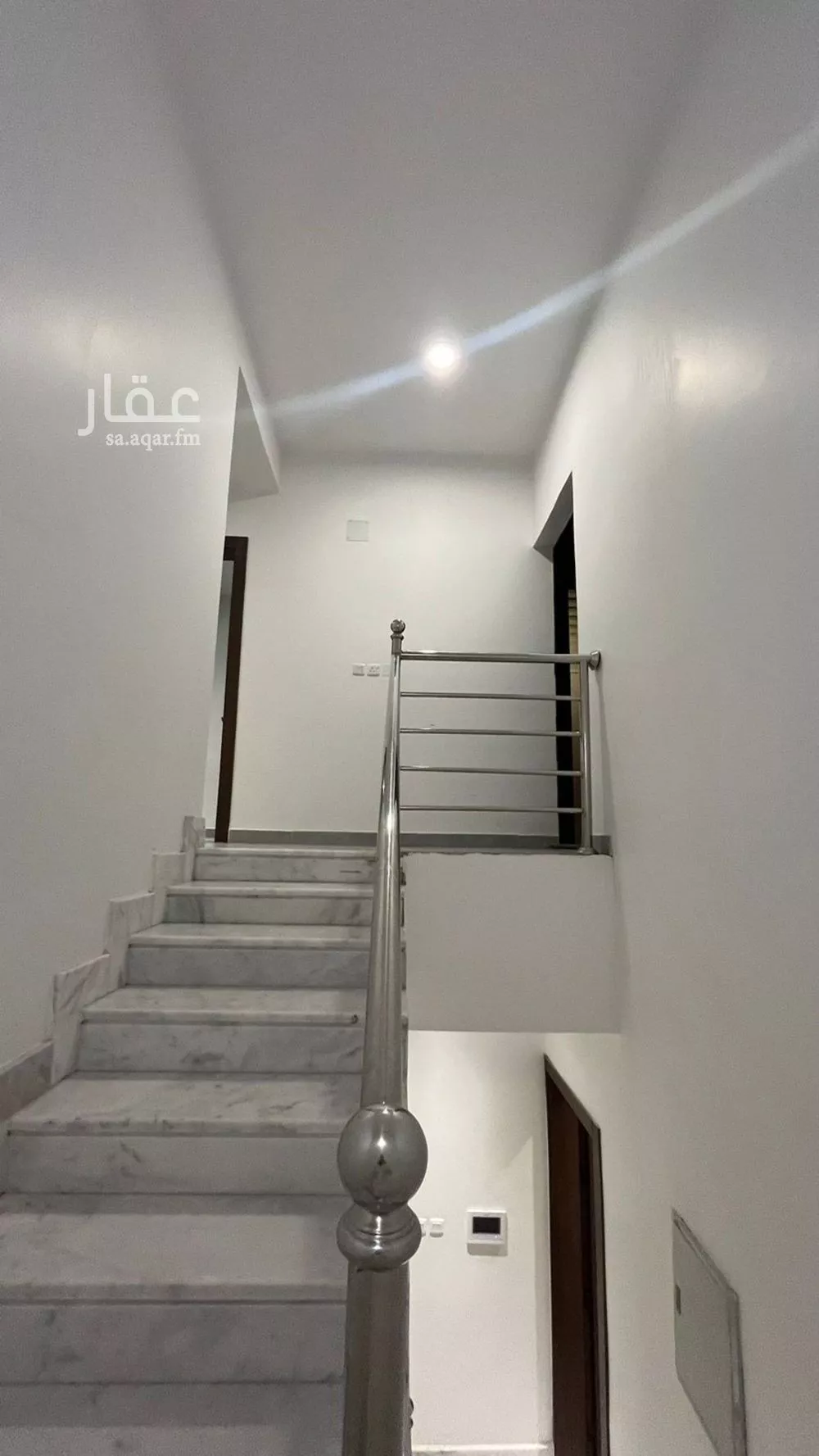 فيلا 4 غرف في العارض 11