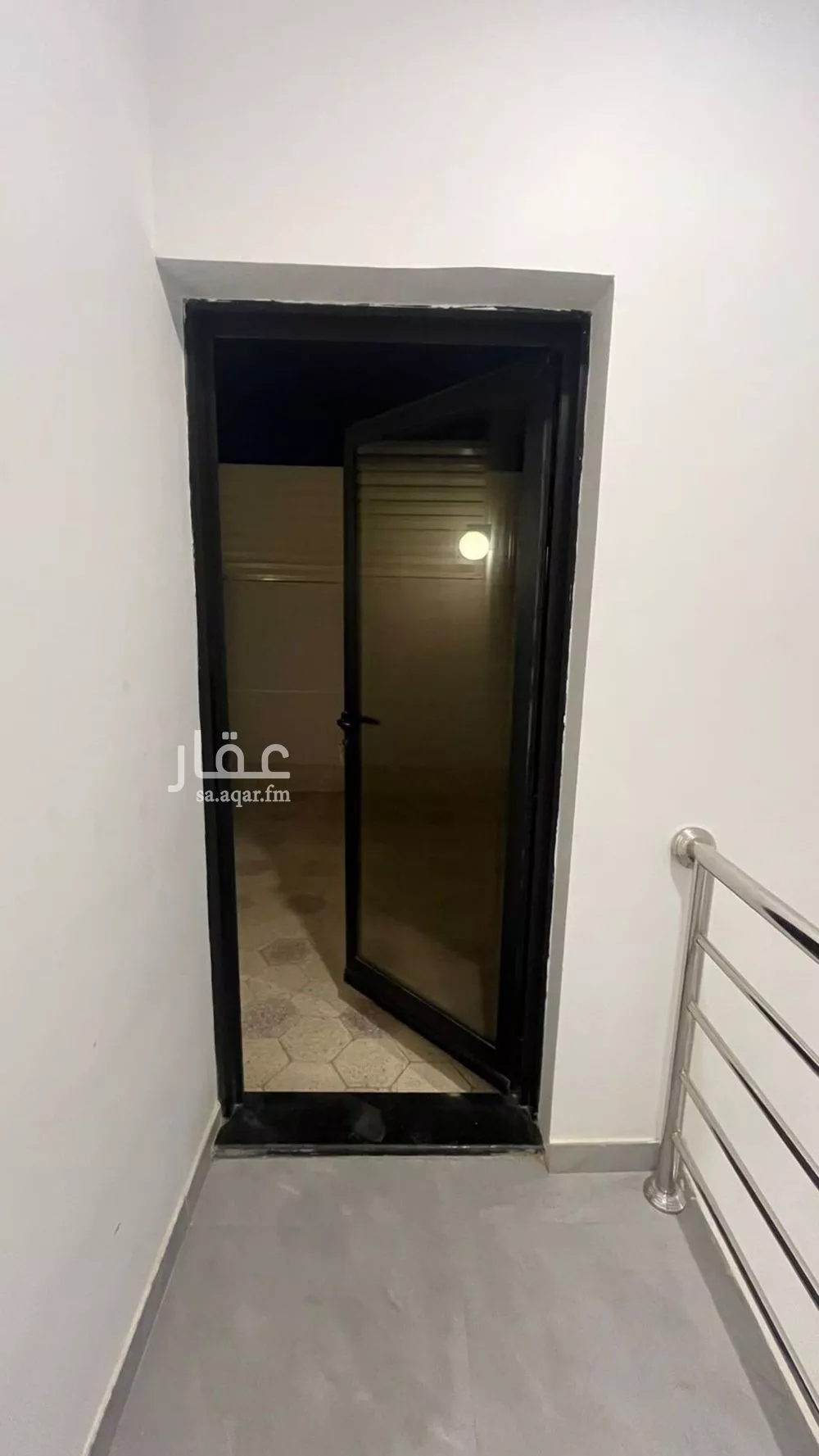 فيلا 4 غرف في العارض 9