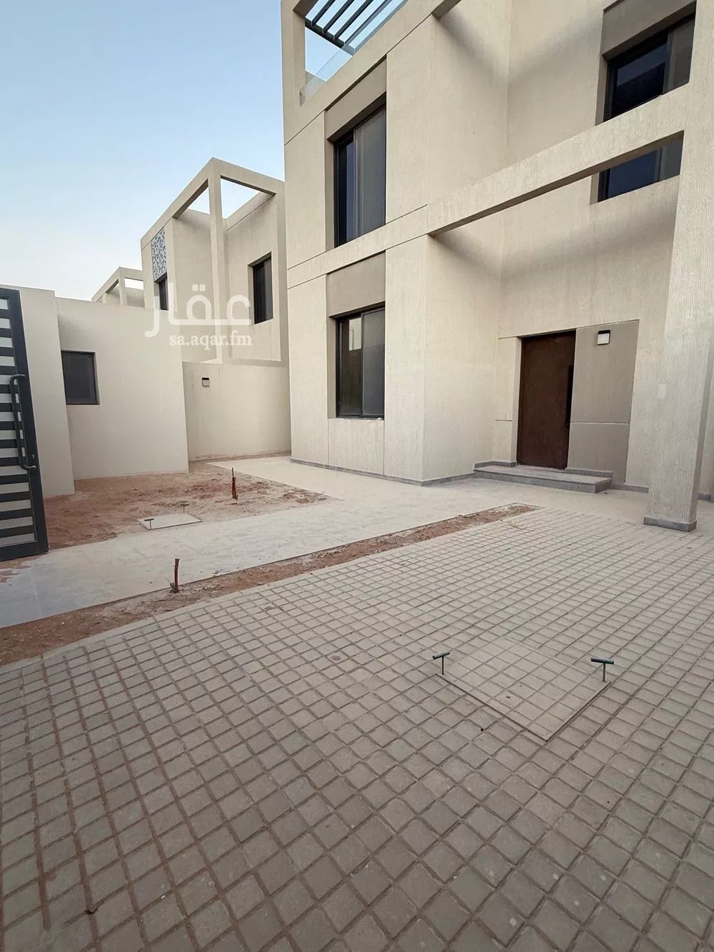 5 bedroom villa in Riyadh 3