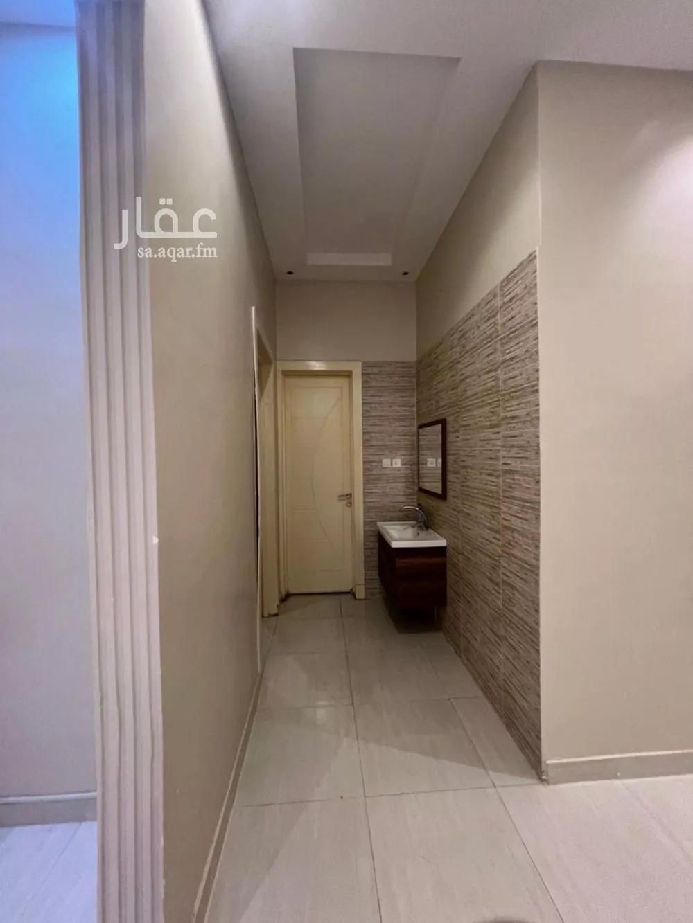 فيلا 6 غرف في الشرق 4