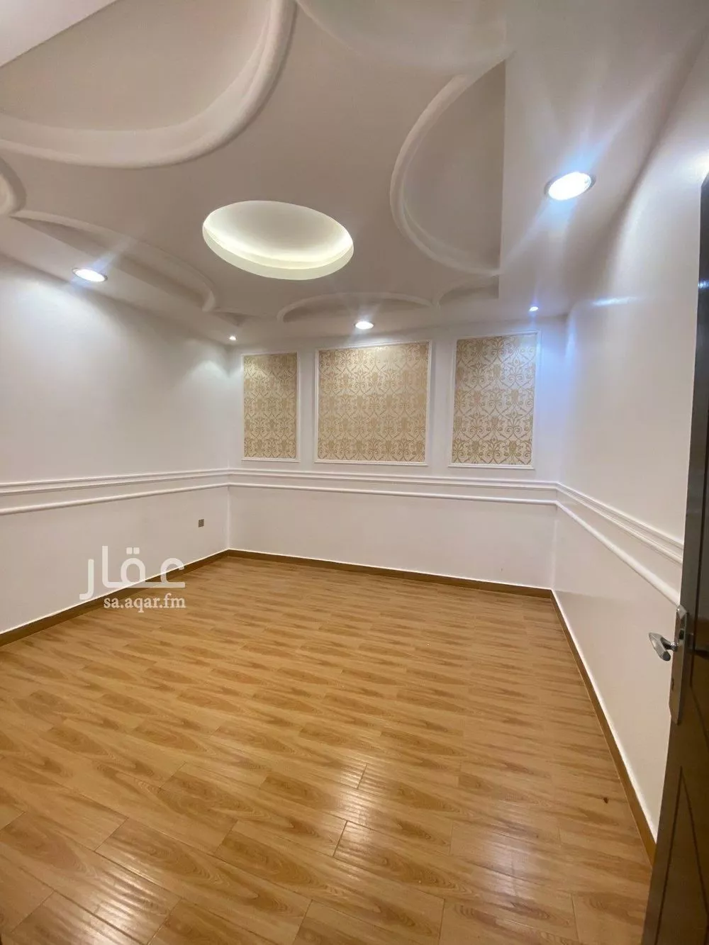 5 bedroom villa in Al Qairawan 9