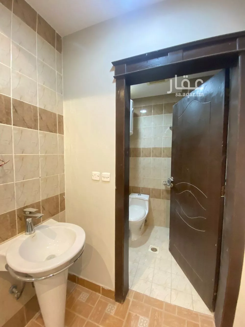6 bedroom villa in At Taawon, Riyadh 20