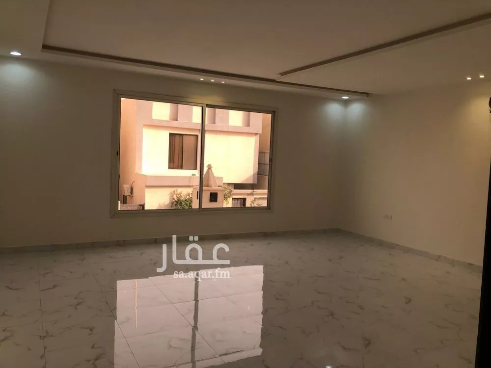 فيلا 6 غرف في الرمال 3