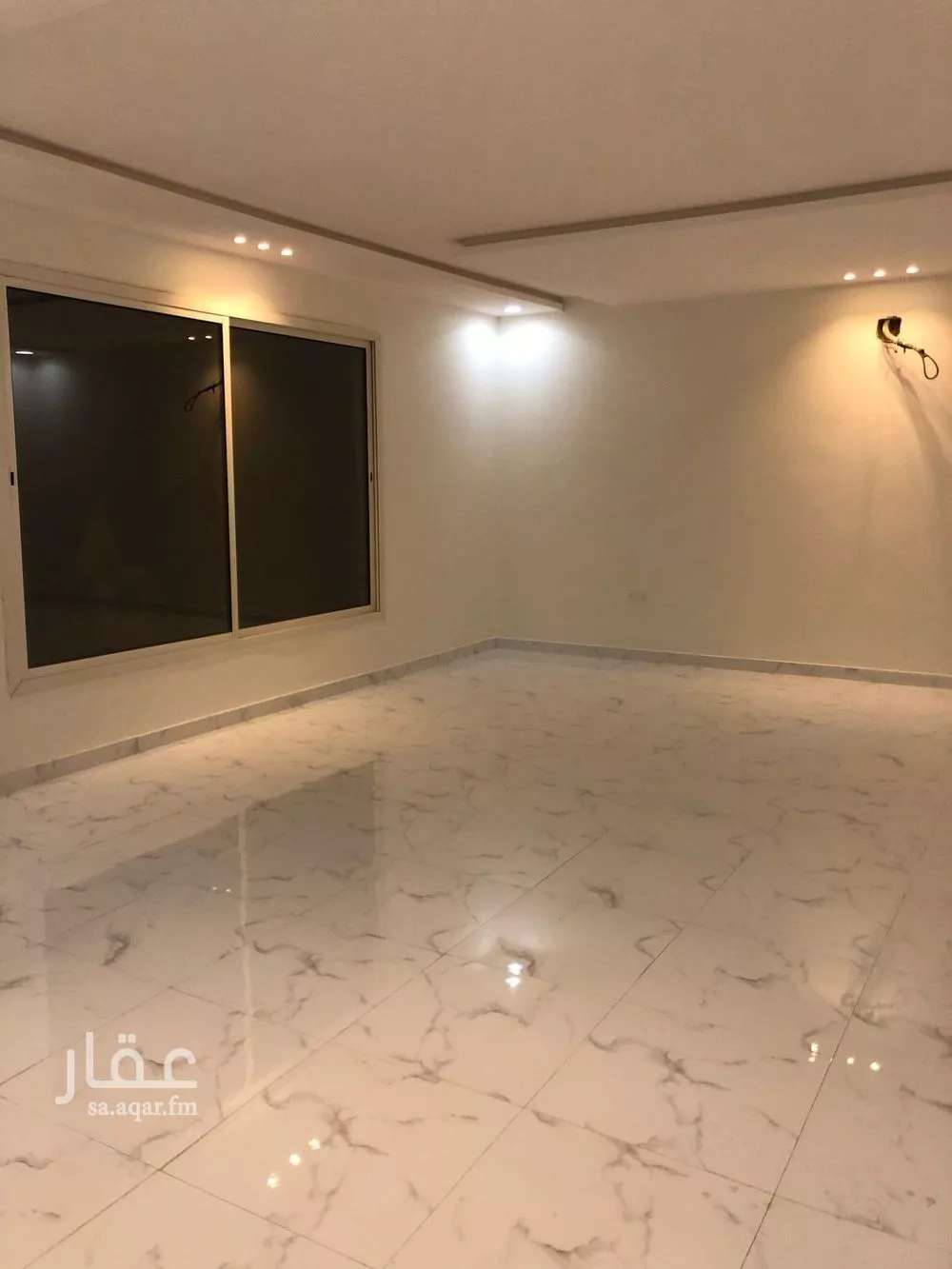 فيلا 6 غرف في الرمال 7