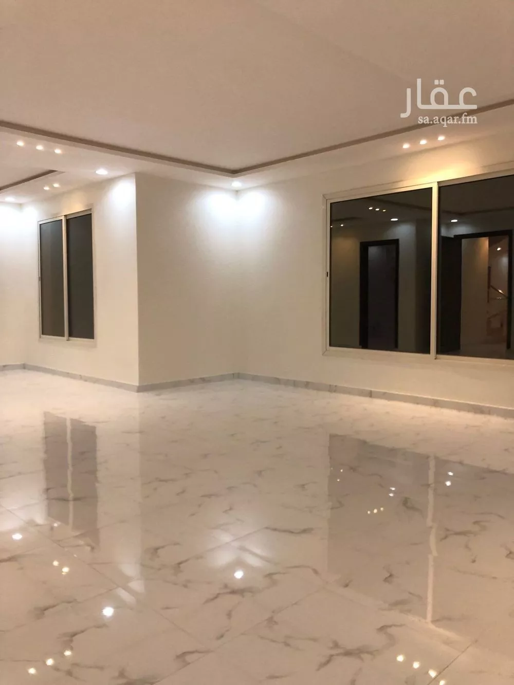 فيلا 6 غرف في الرمال 8