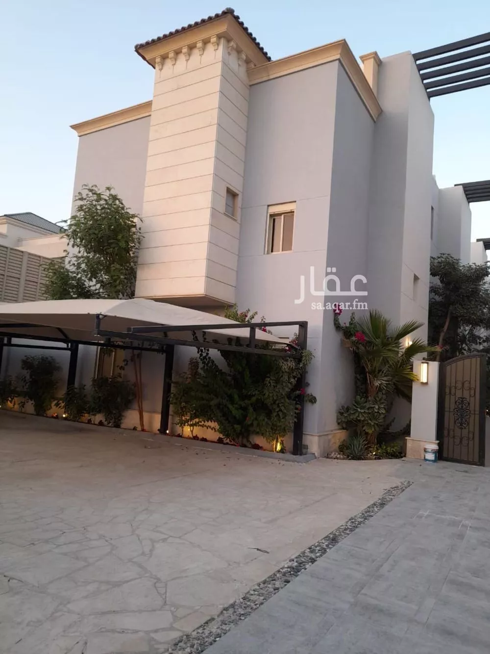 5 bedroom villa in Al Nakheel 2