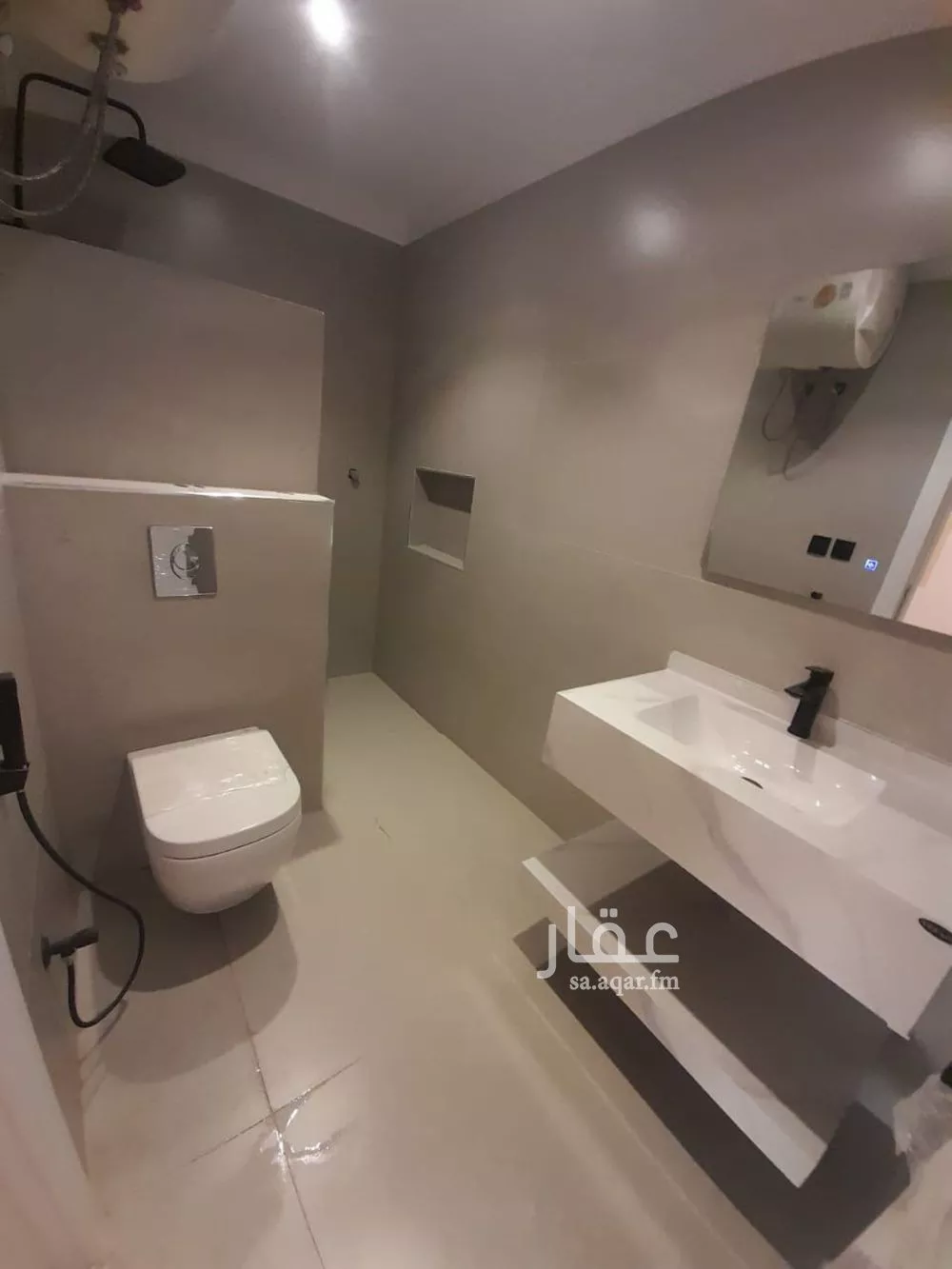 5 bedroom villa in Al Nakheel 19