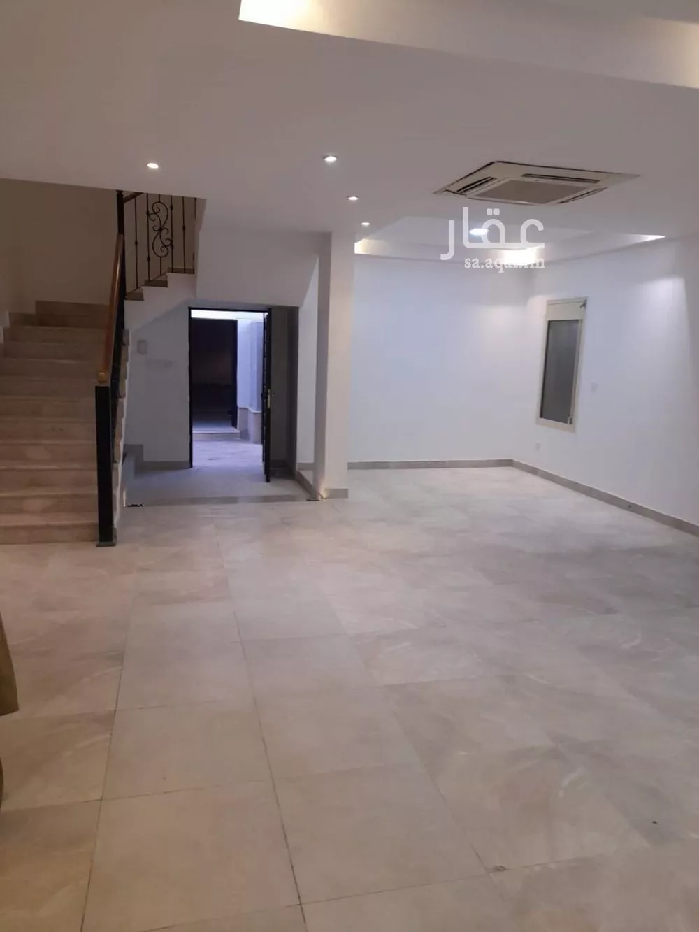 5 bedroom villa in Al Nakheel 6