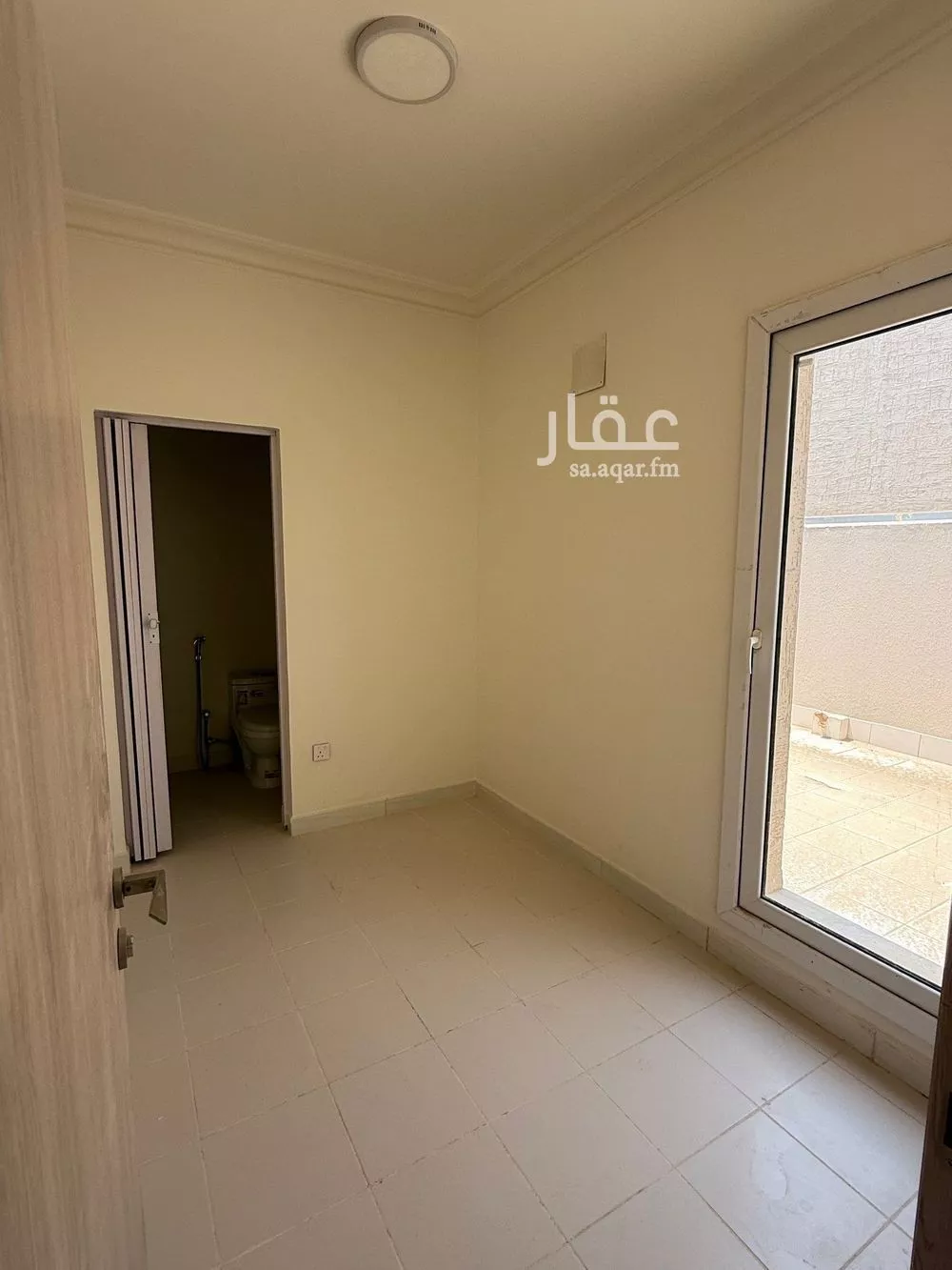فيلا 5 غرف في العارض 9