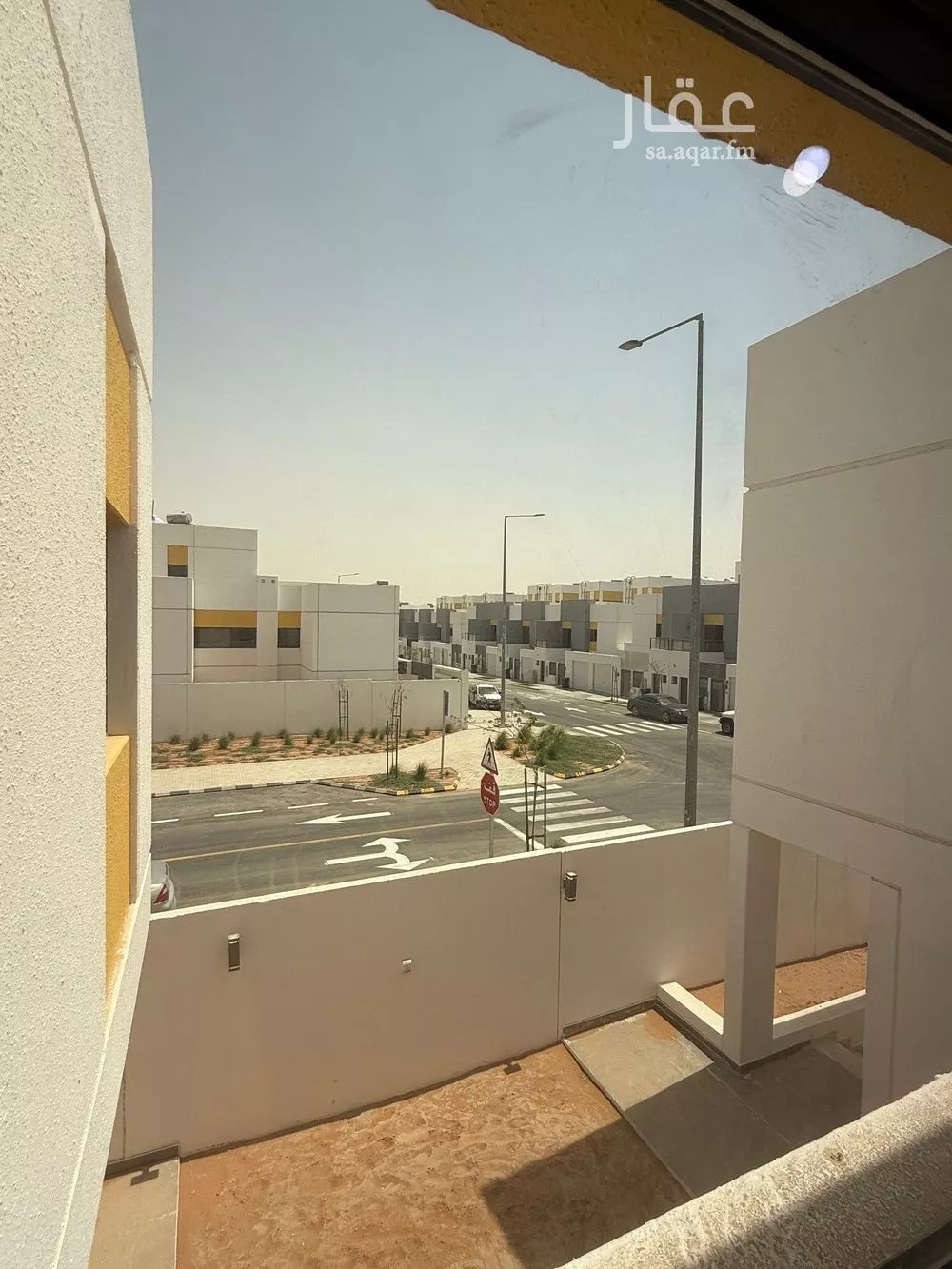 فيلا 4 غرف في العارض 6