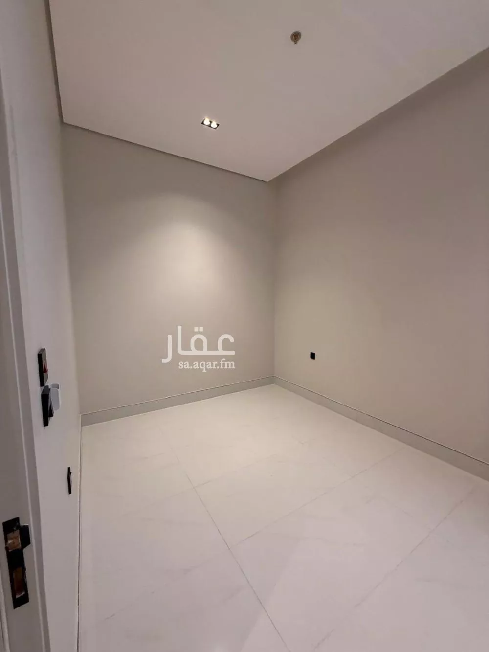 شقة 3 غرف في النرجس 7