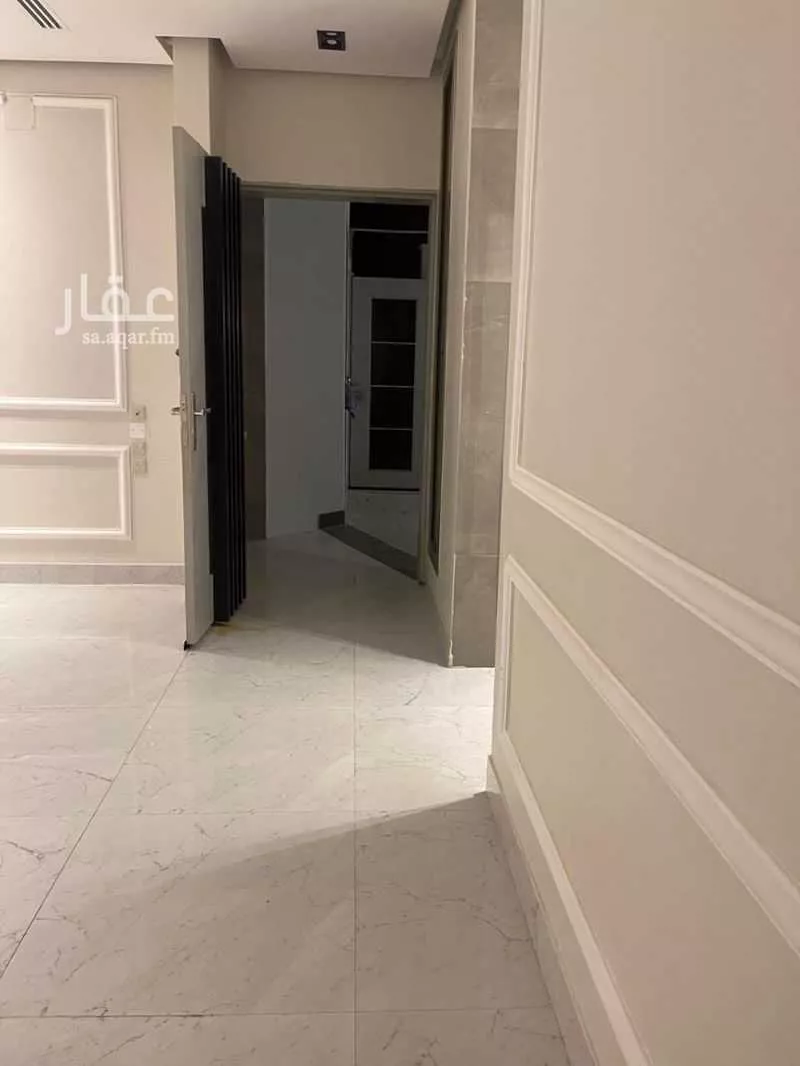 فيلا 5 غرف في العارض 13