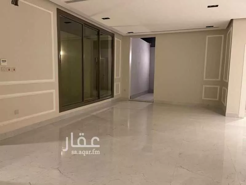 فيلا 5 غرف في العارض 8