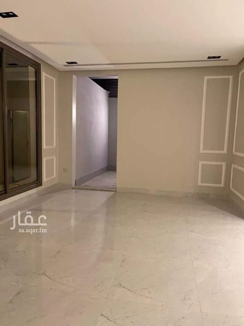 فيلا 5 غرف في العارض 10