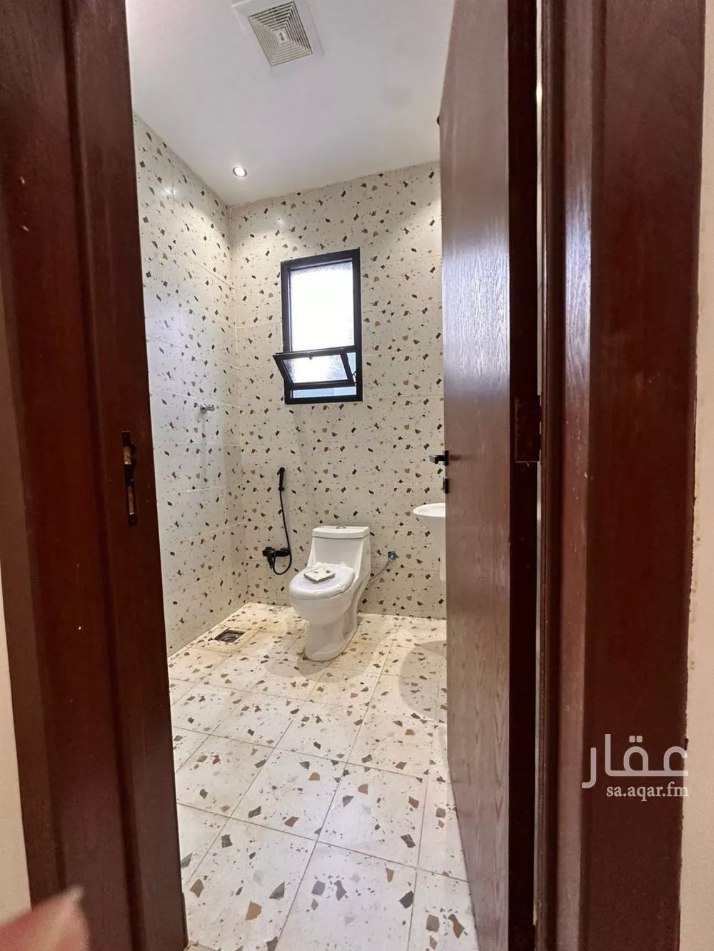 فيلا 5 غرف في طويق 6