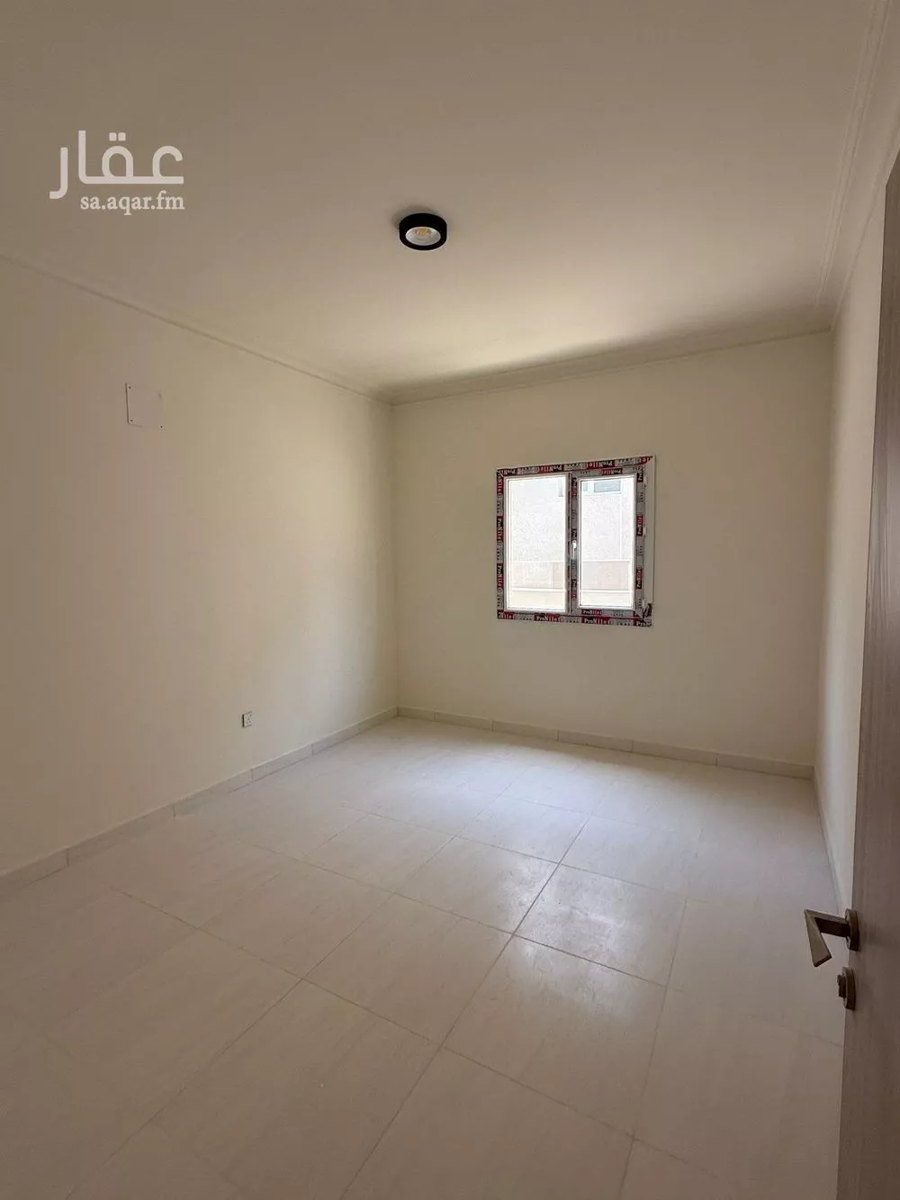 فيلا 6 غرف في العارض 11
