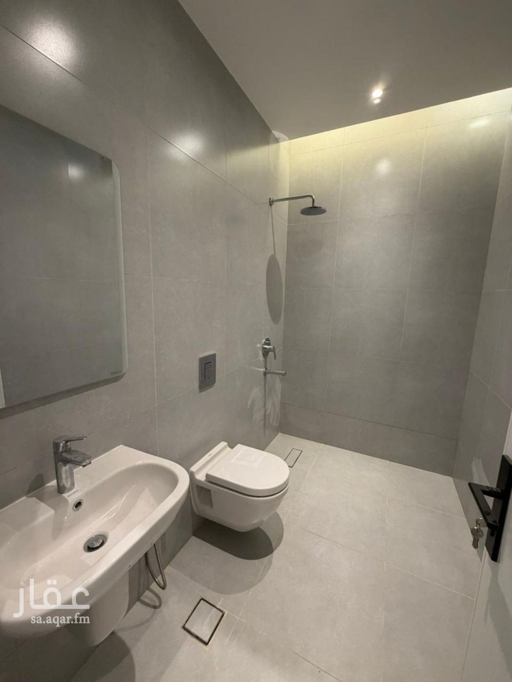 5 bedroom villa in Hittin, Riyadh 6