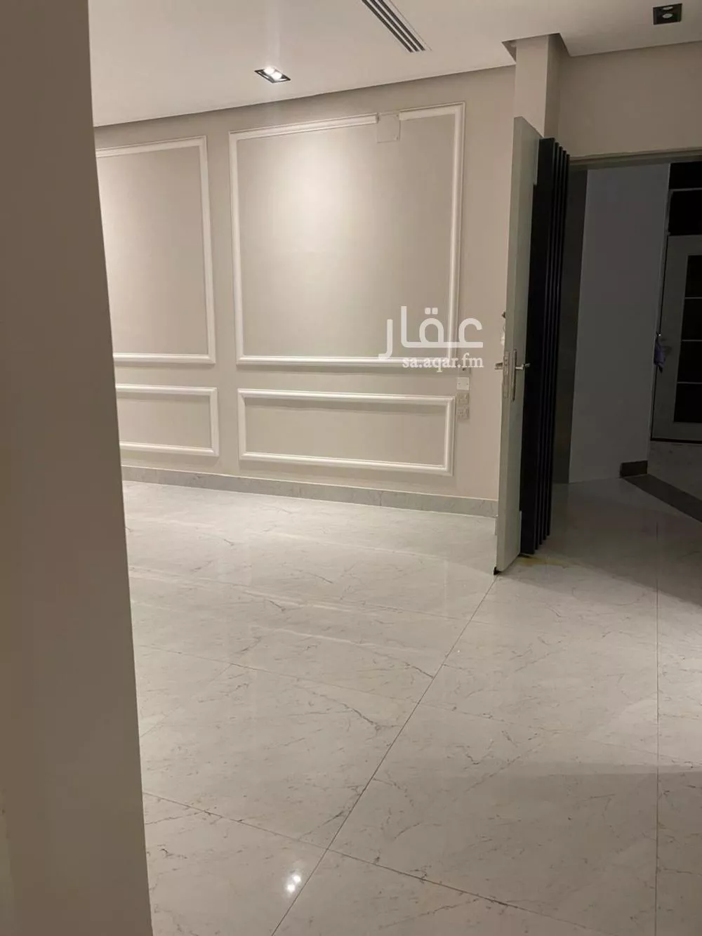 فيلا 5 غرف في العارض 3