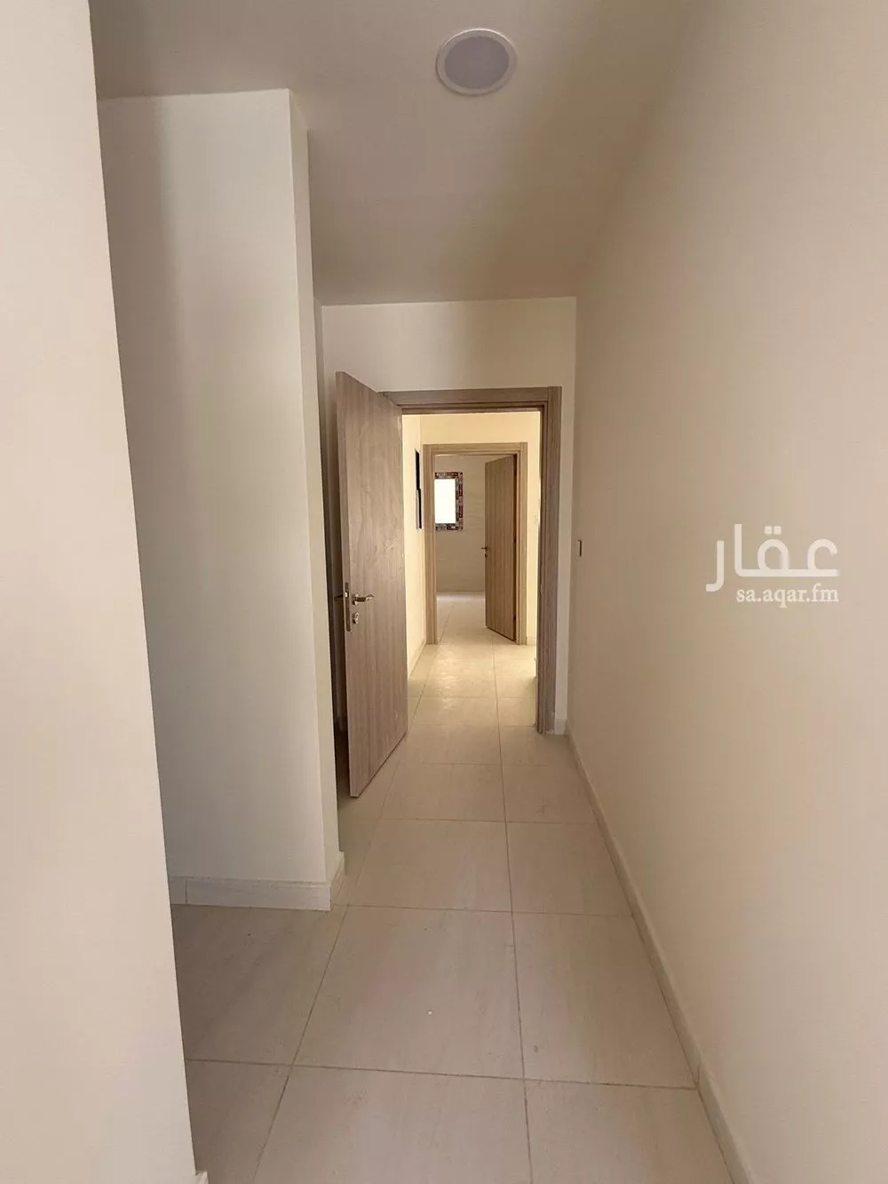 فيلا 5 غرف في العارض 8