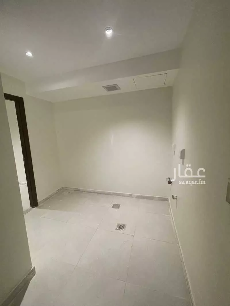 7 bedroom villa in Al Janadriyah 16
