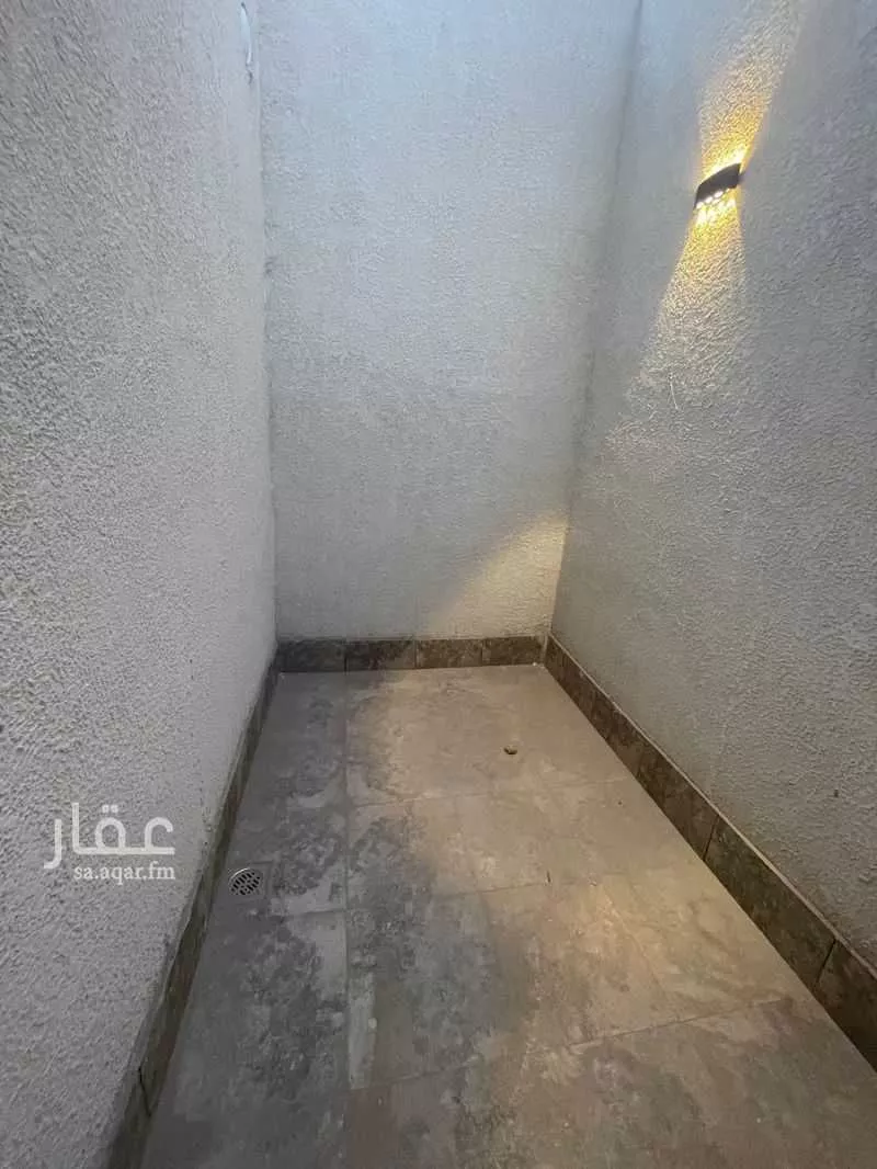 7 bedroom villa in Al Janadriyah 17
