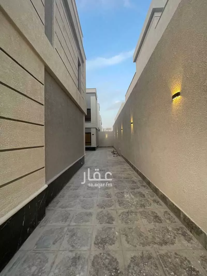 7 bedroom villa in Al Janadriyah 5