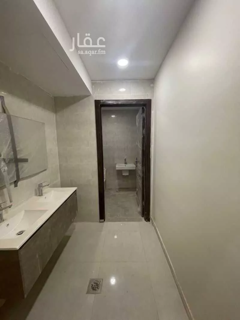7 bedroom villa in Al Janadriyah 9