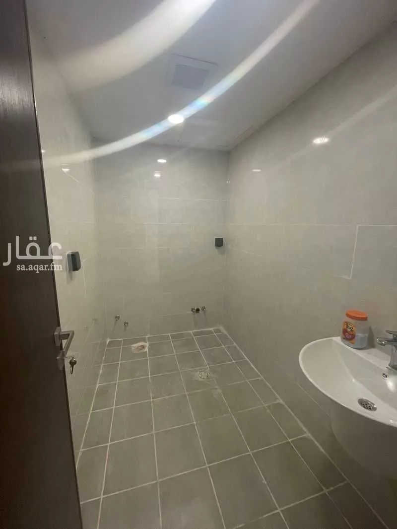 3 bedroom villa in Al Janadriyah 22